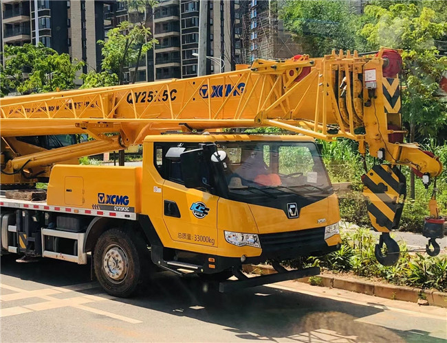 隆昌市大件设备吊装租赁吊车